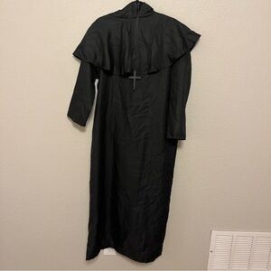 Friar Medieval Hooded Monk Priest Robe Tunic Black Clergy Robe with Cross Medium